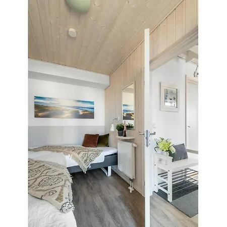 Holiday home Ostseelchen Marina